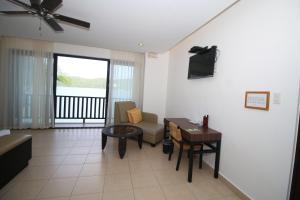 Busuanga Bay Lodge