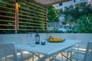 Ferienwohnung in Brela mit Meerblick, Terrasse, Klimaanlage, W-LAN 201-10