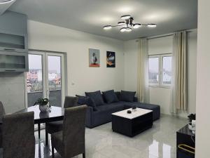 馨之家-华人公寓民宿 三室一厅