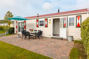 Two-Bedroom Chalet room in Strandcamping Valkenisse
