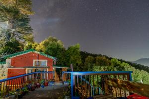 SaffronStays Altura - 2-BR villa with attic room, verandahs, orchards & Himalayan views in Mukteshwar