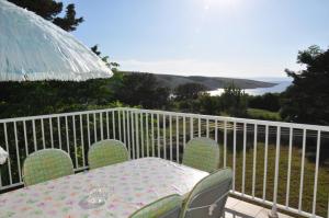Apartment in Lopar with sea view, balcony, air conditioning, WiFi 4944-1 