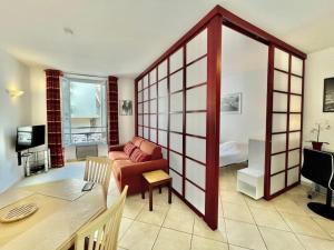 C046-Studio spacieux proche CROISETTE