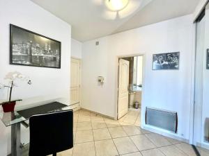 C046-Studio spacieux proche CROISETTE