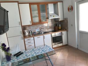 Apartment in Lovran with terrace, air conditioning, WiFi, washing machine 3735-2 