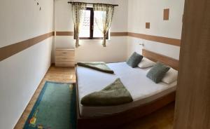 Apartment in Starigrad-Paklenica with sea view, balcony, air conditioning, WiFi 627-4 