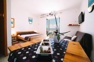 Apartment in Due with sea view, balcony, air conditioning, WiFi 4167-1 