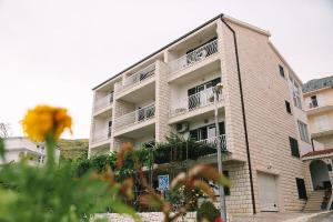 Studio apartment in Duce with sea view, balcony, air conditioning, WiFi 4167-7