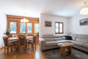 Mountain Living Apartment Idylia