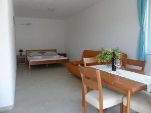 Studio apartment in Lumbarda with terrace, air conditioning,WiFi 3632-3