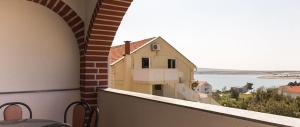 Apartment in Novalja with sea view, terrace, air conditioning, WiFi 3565-1