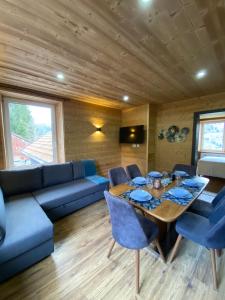 Appartements Les Chalets Bambi & Jacuzzi privatif : photos des chambres