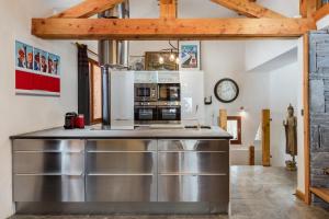 Chalets Chalet 4BR Wood Stove , Home Cinema , Parental Suite : photos des chambres