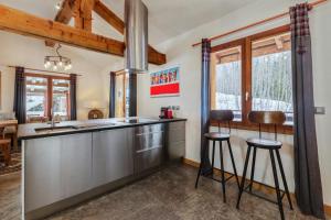 Chalets Chalet 4BR Wood Stove , Home Cinema , Parental Suite : photos des chambres