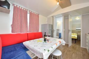 Holiday house in Drage with sea view, balcony, air conditioning,W-LAN 571-1