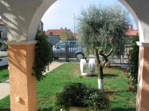 Apartment in Fazana with balcony, air conditioning, W-LAN,washing machine 229-1