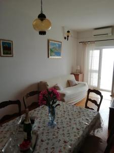 Apartment in Pisak with sea view, balcony, air conditioning, WiFi 195-1