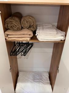 The WhiteHorse Apartment 2