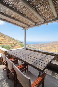 Tinos Pigeon House by TinosHost