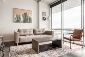 One-Bedroom Apartment with Lake View (Self Check-in with Virtual Front Desk) room in Kasa Austin 2nd Street