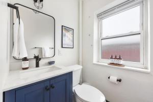 HostWise Stays - Butler St, Off-Street Parking, Brand New!