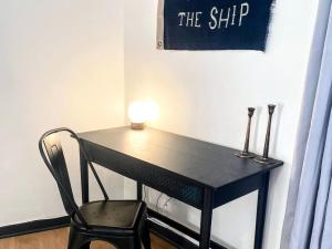 HostWise Stays - Butler St, Off-Street Parking, Brand New!