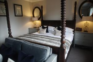 Beechfield House Hotel, Beanacre, Wiltshire, SN12 7PU, England.