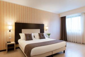 Classic Queen Room