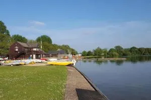 Lovely Cosy Apartment near Water Parks - 南塞尔尼