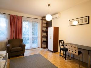 Super Cute Studio with Terrace next to GOZSDU Passage