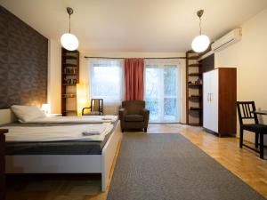 Super Cute Studio with Terrace next to GOZSDU Passage