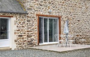 Maisons de vacances 2 Bedroom Amazing Home In Brlidy : photos des chambres