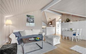 2 Bedroom Gorgeous Home In Væggerløse