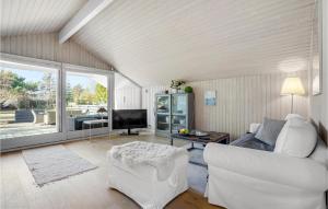 2 Bedroom Gorgeous Home In Væggerløse