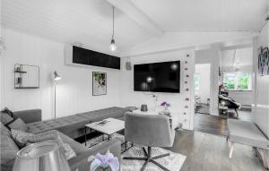 Cozy Home In Roslev With Wifi