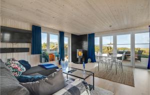 Lovely Home In Løgstør With Kitchen