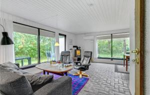 Lovely Home In Thyholm With Wifi