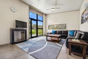 Ecocrackenback 15 Sustainable chalet close to the slopes - Moonbah