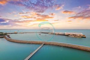 ZEN POINT PENTHOUSE 3-BR Executive Wfront Retreat