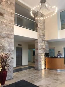 TORRE LUMIERE CON SEGURIDAD LAS 24 HORAS