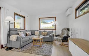 2 Bedroom Awesome Home In Vig