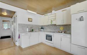 2 Bedroom Awesome Home In Vemb