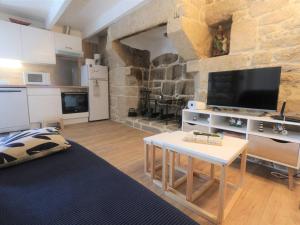 Combrit Sainte-Marine: T2 duplex rénové avec jardin privé et vue sur port - FR-1-481-91