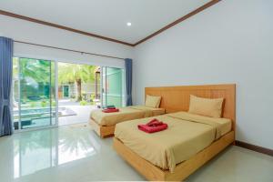 Saline Hot Spring Resort นำ้พุร้อนเค็ม รีสอร์ท