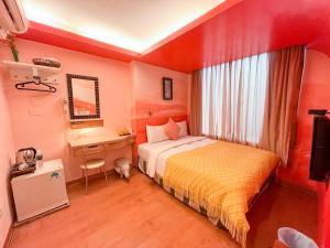 Phòng Đôi Phổ Thông Không Có Cửa Sổ (Economy Double Room with No Window)