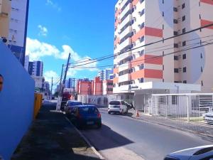 Apart Verdemar Master Pajuçara com 3 quartos próximo a Feira de Artesanato e para até 10 pessoas