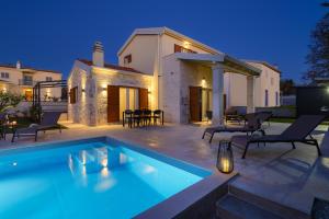 Villa Alloro Muntrilj with pool 