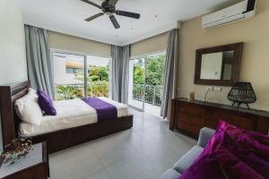 Luxury Private Villas with Pool, Private Beach, BBQ