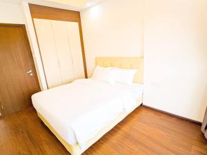 Lovina 5-05 at HarbourBay Residence