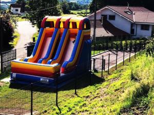 Maisons de vacances Les Rupeennes des Ballons, Maison Cerf, SPA Petanque ground, private playground, in the heart of the Vosges mountains! : Maison 4 Chambres